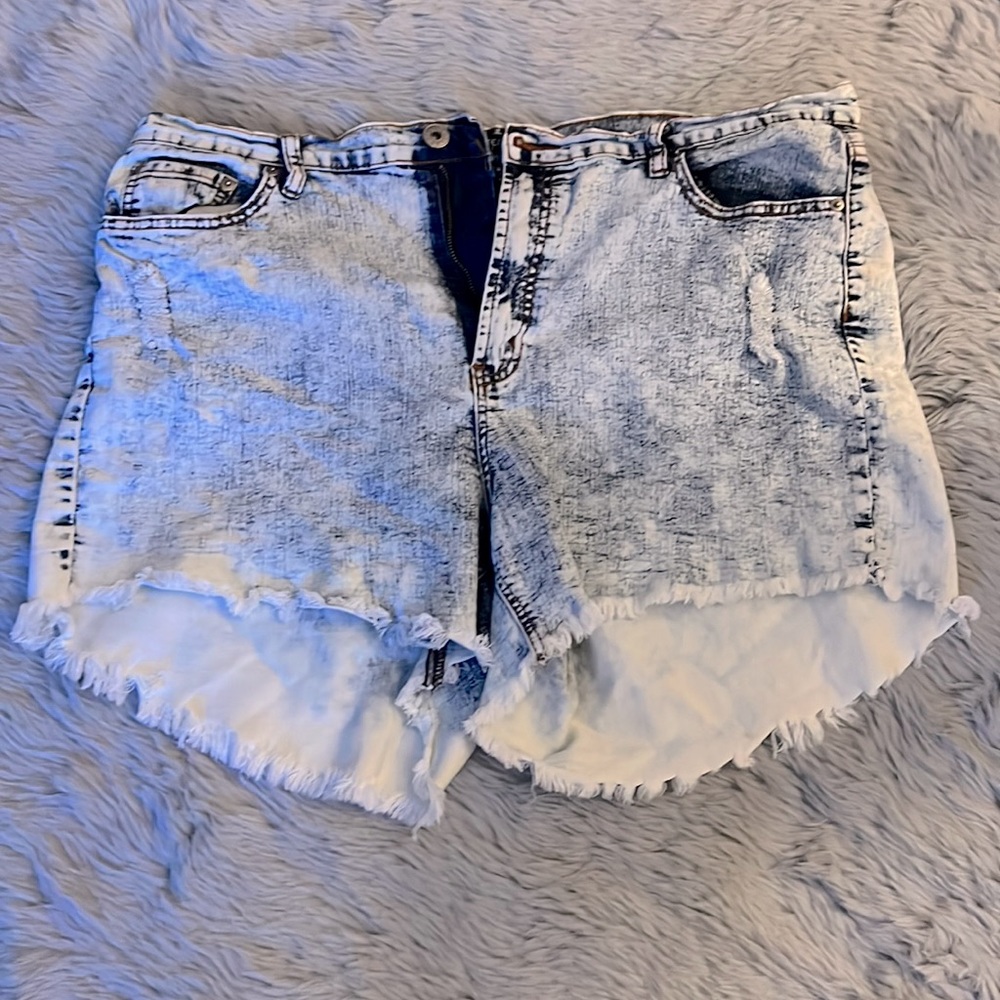 Elite Jeans- Cut-Off Shorts Size 20